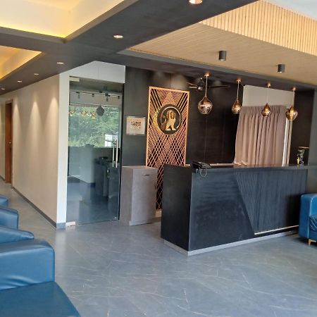 Hotel Suvarnam Residency Ahmednagar Dış mekan fotoğraf