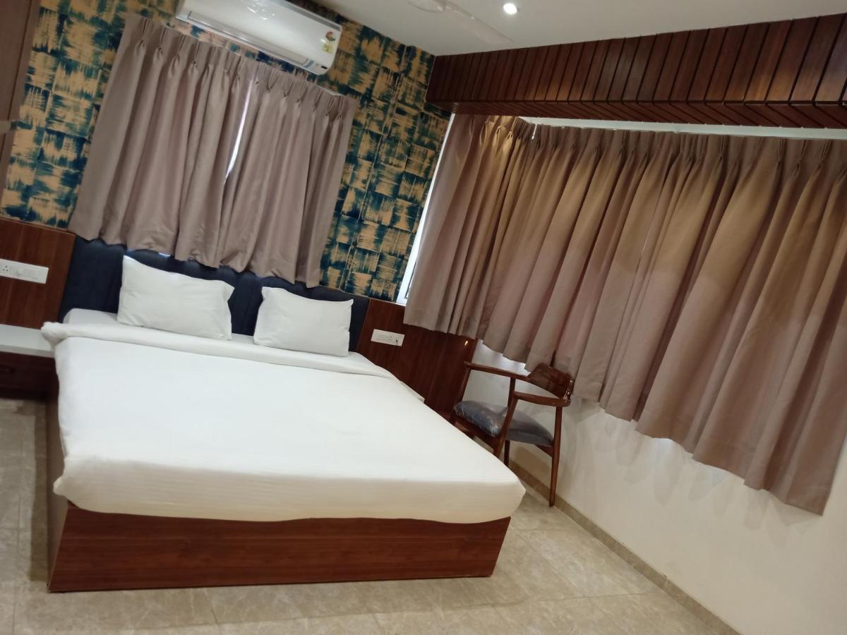 Hotel Suvarnam Residency Ahmednagar Dış mekan fotoğraf