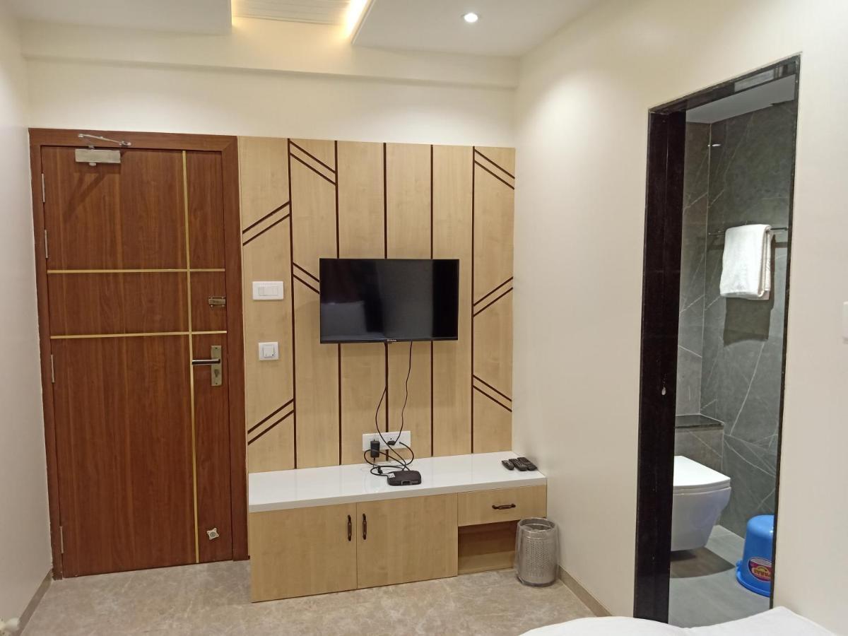 Hotel Suvarnam Residency Ahmednagar Dış mekan fotoğraf