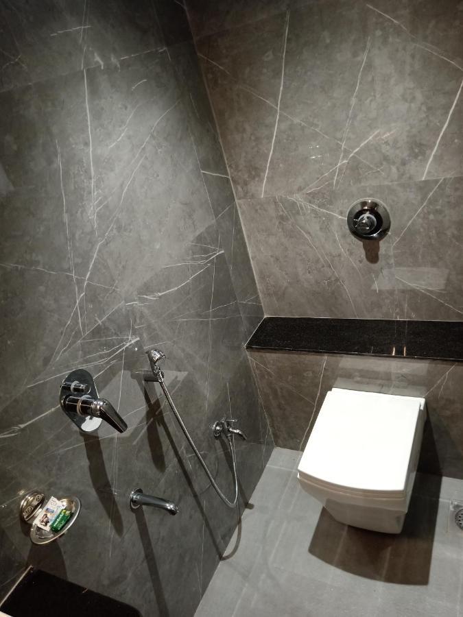 Hotel Suvarnam Residency Ahmednagar Dış mekan fotoğraf